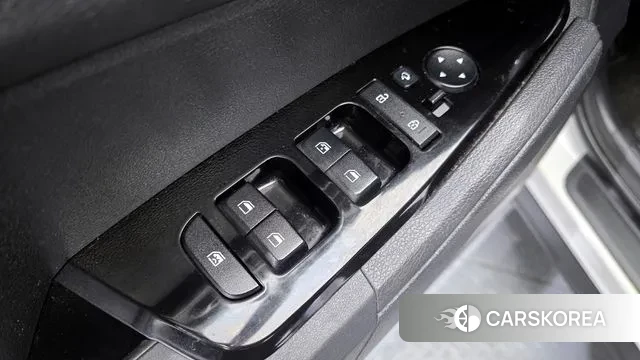 Kia Sportage 5th Generation 2022 Белый из Кореи, фото 5