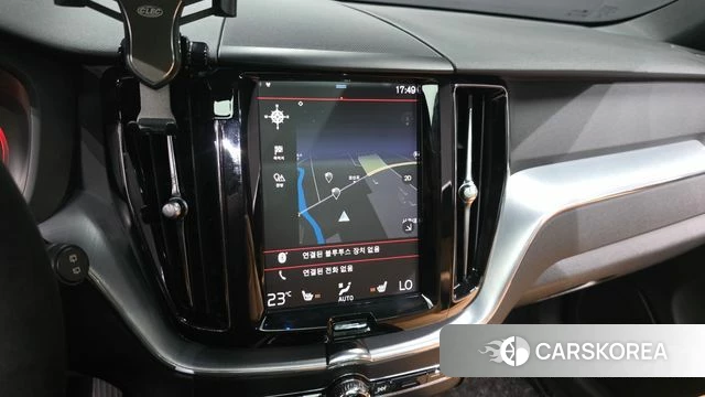 Volvo XC60 second Generation 2018 Белый из Кореи, фото 5