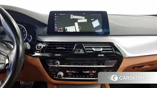 BMW 5 Series (G30) 2018 Черный из Кореи, фото 5