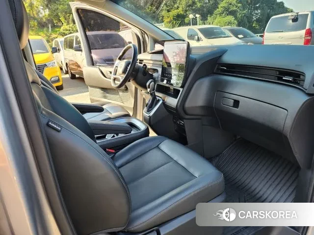 Hyundai Staria 2021 Серебряный из Кореи, фото 5