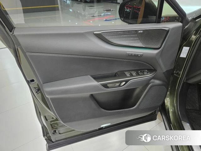 Lexus NX350h Second generation 2025 Темно-зеленый из Кореи, фото 5
