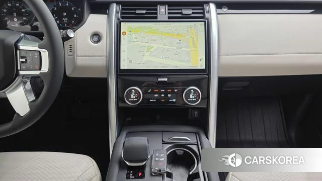 Land Rover Discovery 5 2026 Серый из Кореи, фото 5