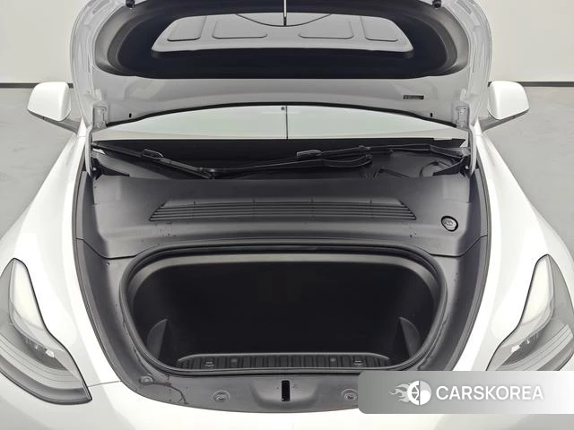 Tesla Model Y 2021 Белый из Китая, фото 5