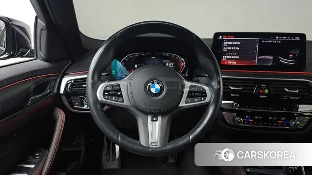 BMW 5 Series (G30) 2022 Черный из Кореи, фото 5