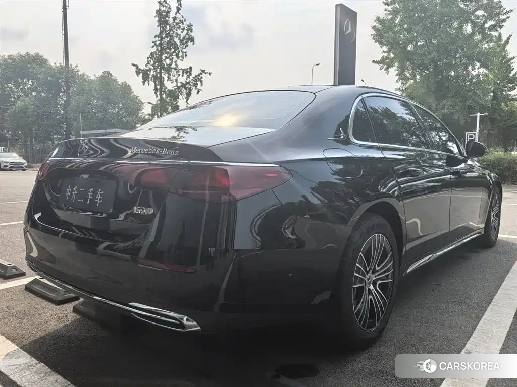 Mercedes-Benz E-Class 2025 Черный из Китая, фото 5