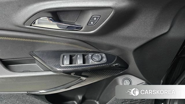 Chevrolet (GM Daewoo) Trax Crossover 2023 Черный из Кореи, фото 5