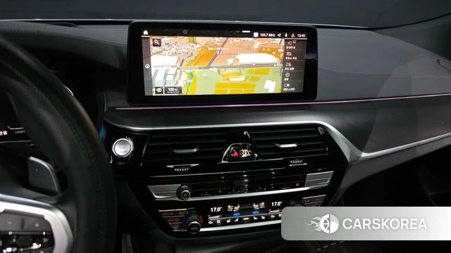 BMW 6 Series GT (G32) 2023 Серебристо-серый из Кореи, фото 5