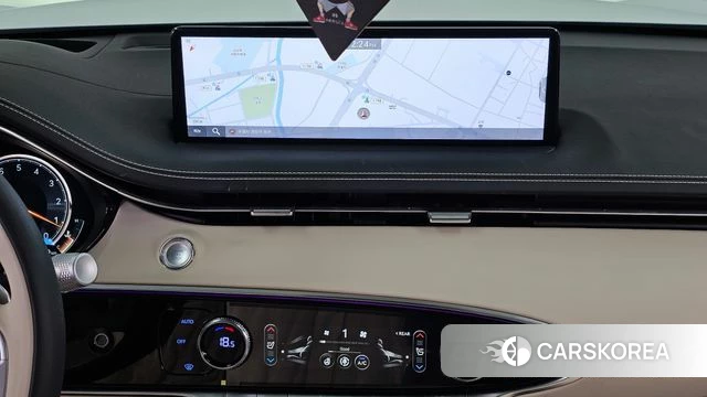 Genesis GV70 2023 Белый из Кореи, фото 5