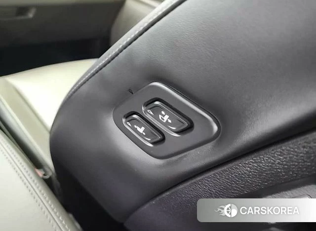 Kia The New Carnival 4th Generation 2024 Серебристо-серый из Кореи, фото 5