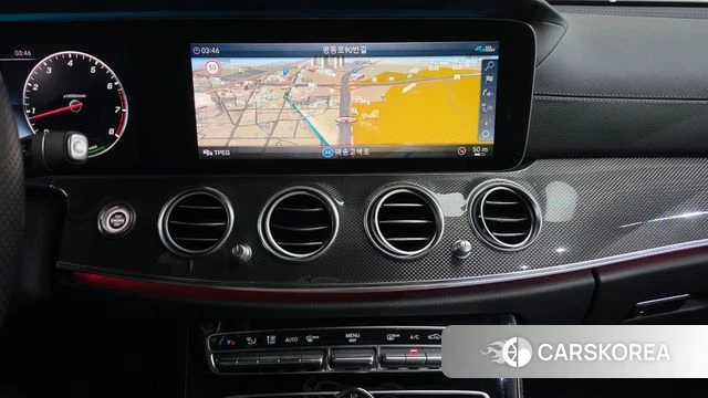 Mercedes-Benz E-Class W213 2020 Белый из Кореи, фото 5
