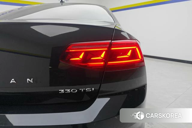 Volkswagen Magotan 2021 Черный из Китая, фото 5