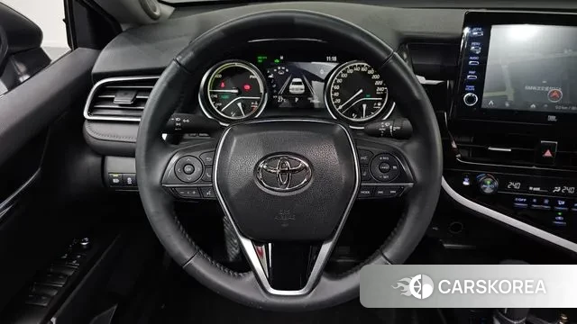 Toyota Camry (XV70) 2024 Серый из Кореи, фото 5