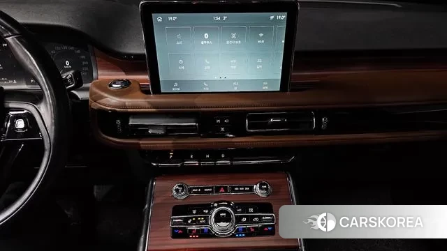Lincoln Aviator 2nd generation 2022 Белый из Кореи, фото 5