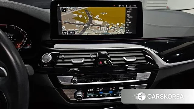 BMW 5 Series (G30) 2021 Черный из Кореи, фото 5