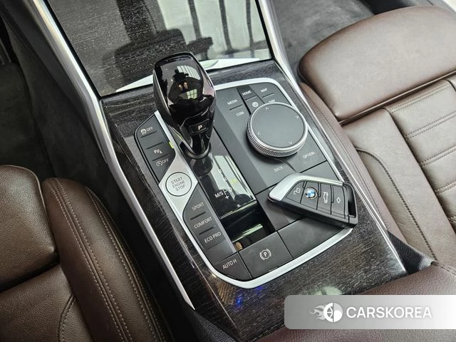 BMW 3 Series (G20) 2022 Белый из Кореи, фото 5