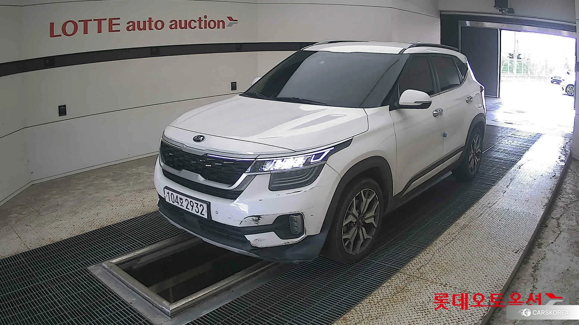 Kia Seltos 2021 Snow White Pearl из Кореи, фото 5