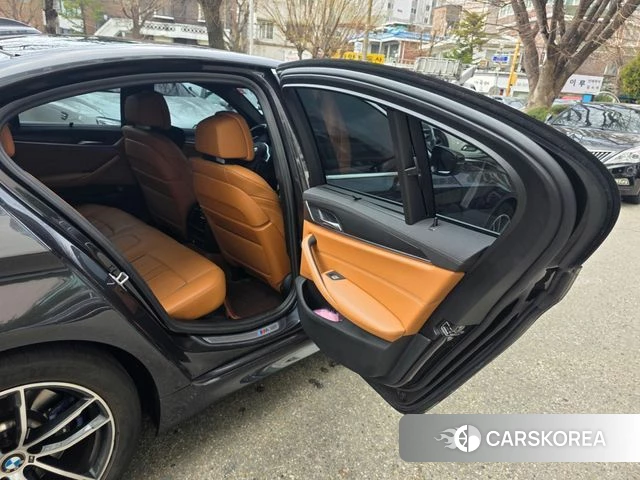 BMW 5 Series (G30) 2023 Серый из Кореи, фото 5