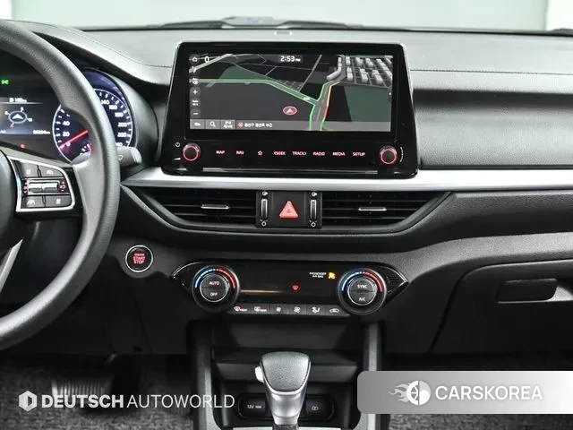 Kia The New K3 2nd generation 2021 Белый из Кореи, фото 5