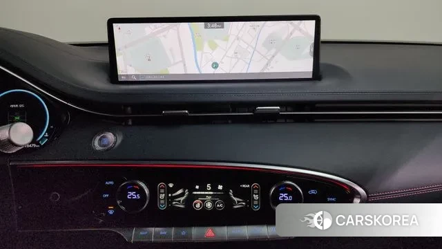 Genesis GV70 2023 Белый из Кореи, фото 5