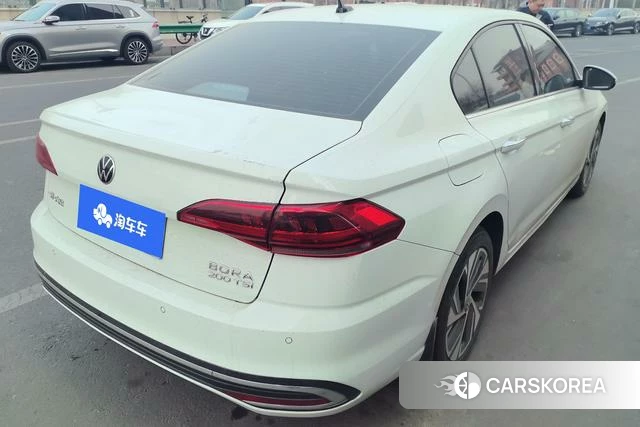 Volkswagen Bora 2023 Белый из Китая, фото 5