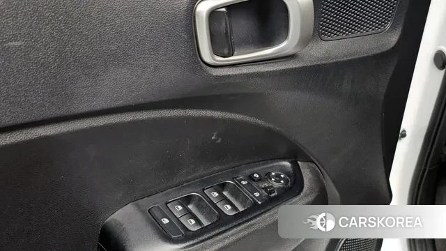 Hyundai Venue 2020 Белый из Кореи, фото 5