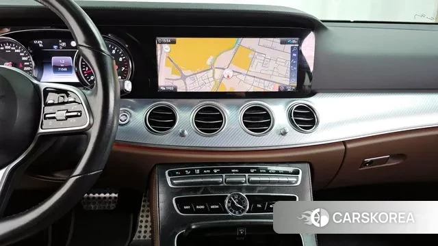 Mercedes-Benz E-Class W213 2020 Белый из Кореи, фото 5