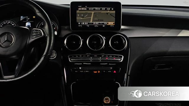 Mercedes-Benz GLC-Class X253 2018 Белый из Кореи, фото 5