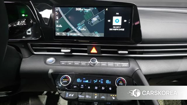 Hyundai Avante Hybrid (CN7) 2021 Белый из Кореи, фото 5