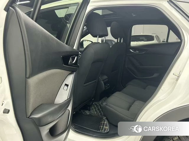 Mazda CX-4 2023 Белый из Китая, фото 5