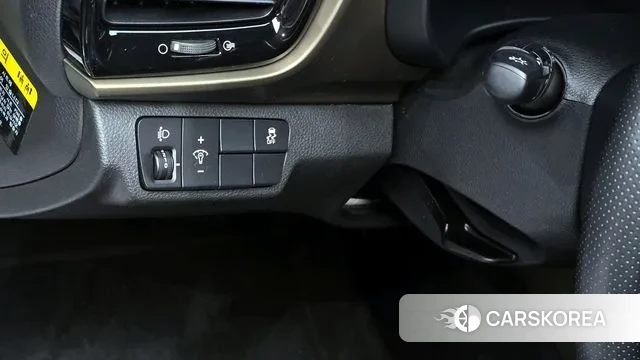 Kia Stonic 2018 Белый из Кореи, фото 5