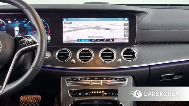 Mercedes-Benz E-Class W213 2023 Белый из Кореи, фото 5