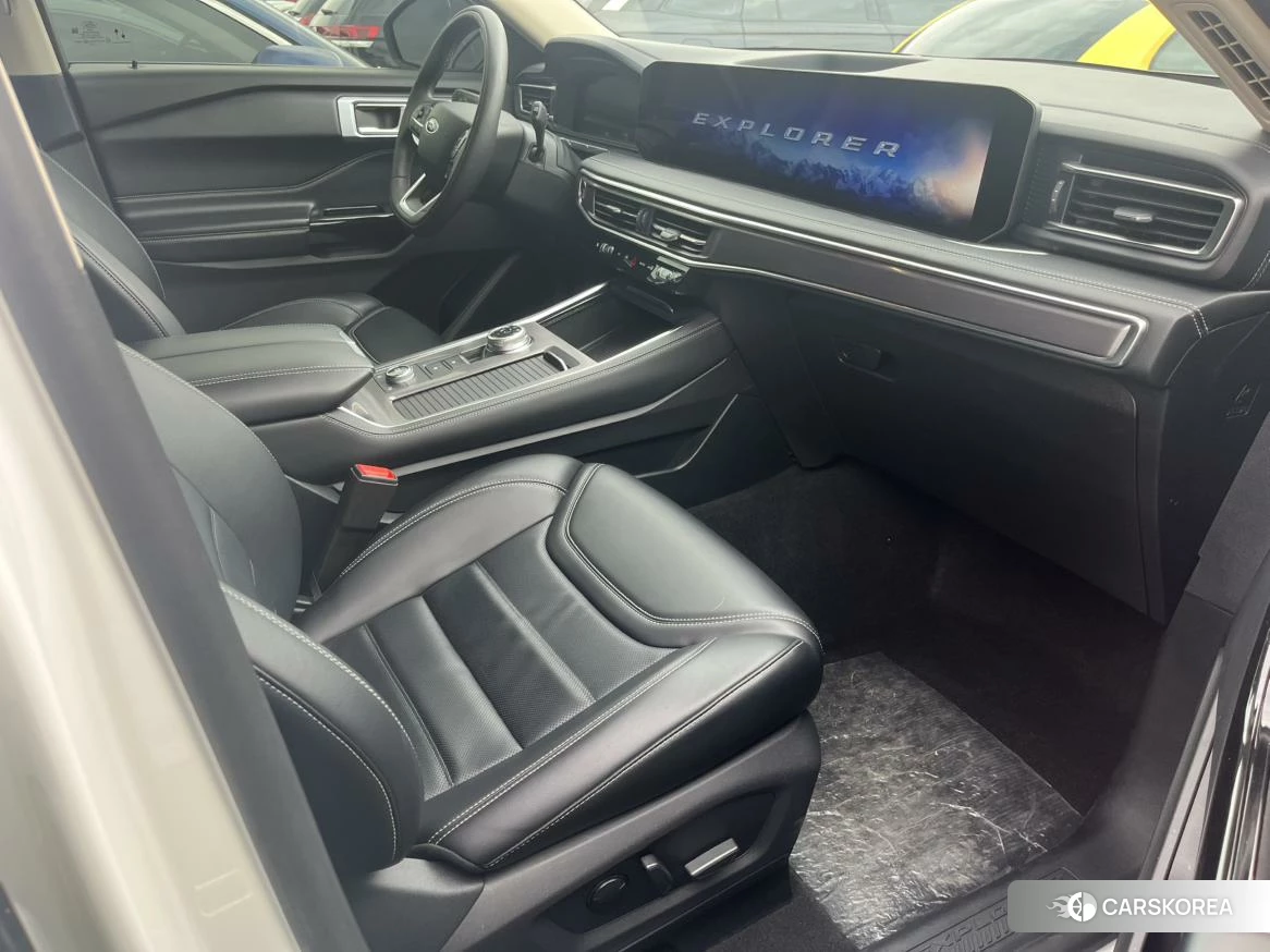Ford Explorer 2022 Белый из Китая, фото 5