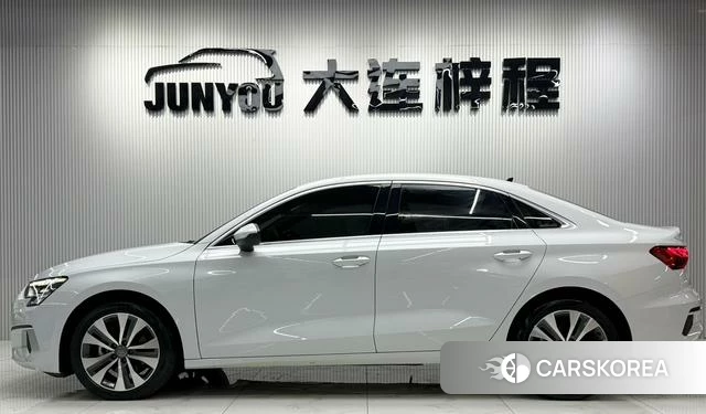 Audi A3 2022 Белый из Китая, фото 5