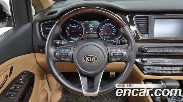 Kia The New Carnival 2018 Белый из Кореи, фото 5