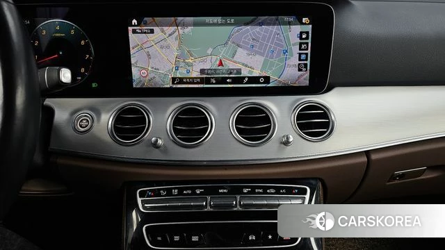 Mercedes-Benz E-Class W213 2021 Белый из Кореи, фото 5