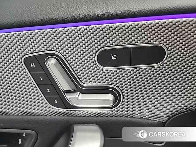 Mercedes-Benz A-Class W177 2021 Белый из Кореи, фото 5