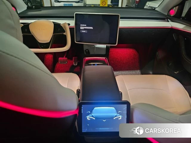 Tesla Model Y 2023 Белый из Кореи, фото 5