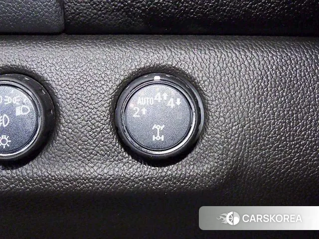 Chevrolet (GM Daewoo) Real New Colorado 2022 Черный из Кореи, фото 5