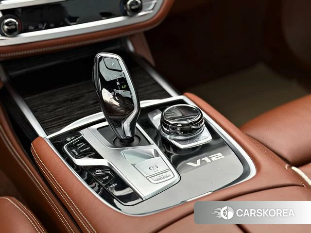 BMW 7 series 2019 Темно-серый из Китая, фото 5