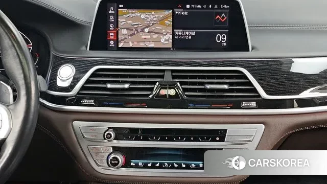 BMW 7 Series (G11) 2021 Черный из Кореи, фото 5