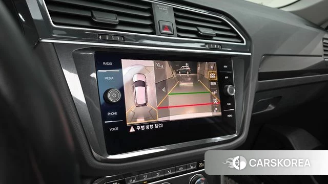 Volkswagen Tiguan second Generation 2020 Белый из Кореи, фото 5
