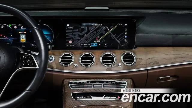 Mercedes-Benz E-Class W213 2021 Белый из Кореи, фото 5