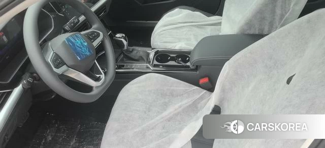 Volkswagen Passat PHEV 2025 Черный из Китая, фото 5