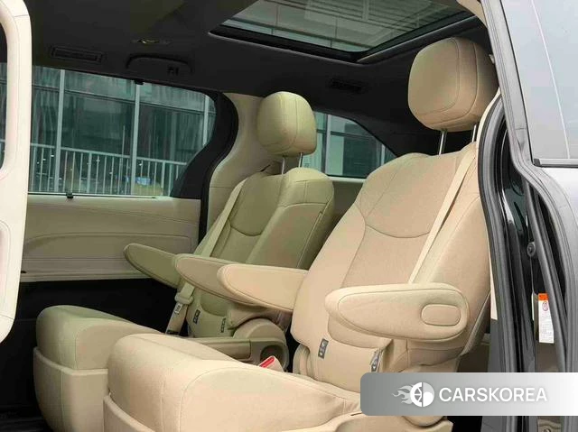 Toyota Grevia 2024 Черный из Китая, фото 5