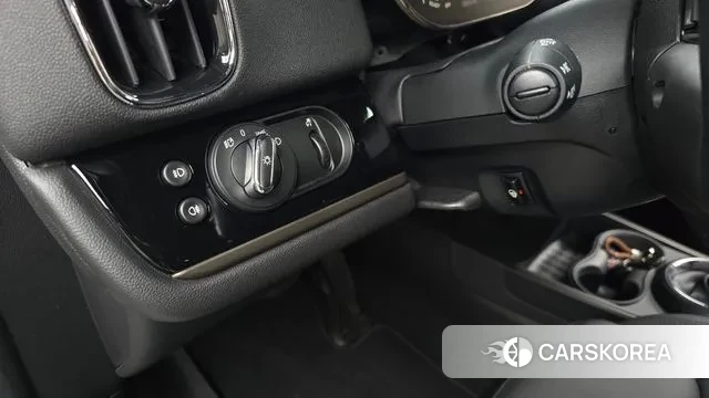 Mini Cooper Countryman 2023 Песочный из Кореи, фото 5