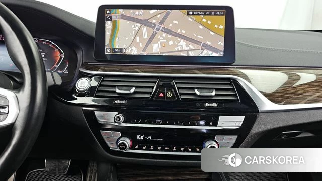 BMW 5 Series (G30) 2021 Черный из Кореи, фото 5