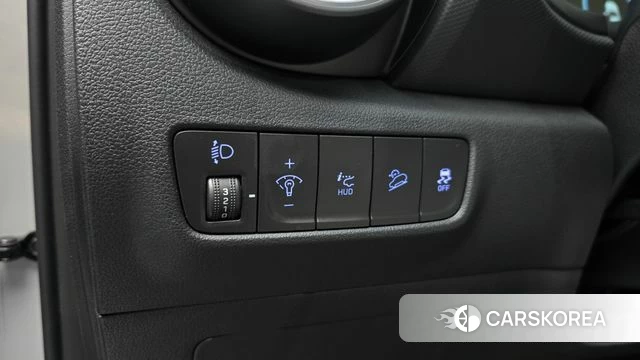 Hyundai The New Kona 2022 Серебристо-серый из Кореи, фото 5
