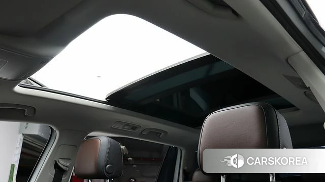 Volkswagen Tiguan Allspace 2023 Белый из Кореи, фото 5