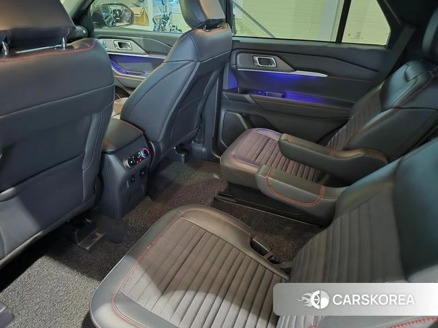 Ford Explorer 6th Generation 2025 Черный из Кореи, фото 5