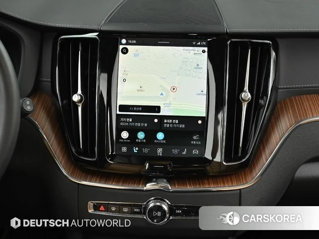 Volvo XC60 second Generation 2023 Белый из Кореи, фото 5